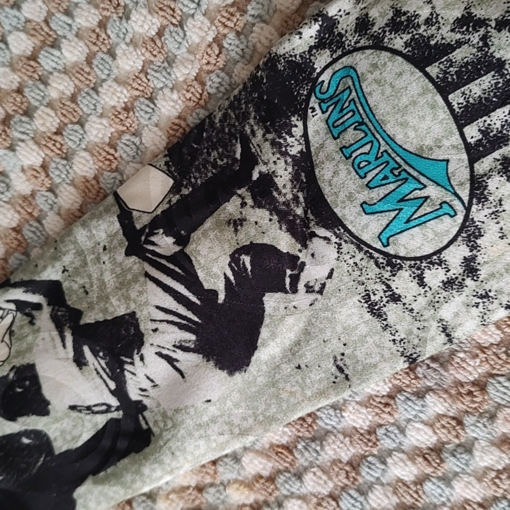 Bugs Bunny Silk Tie Baseball Marlins 4" - Picture 3 of 5